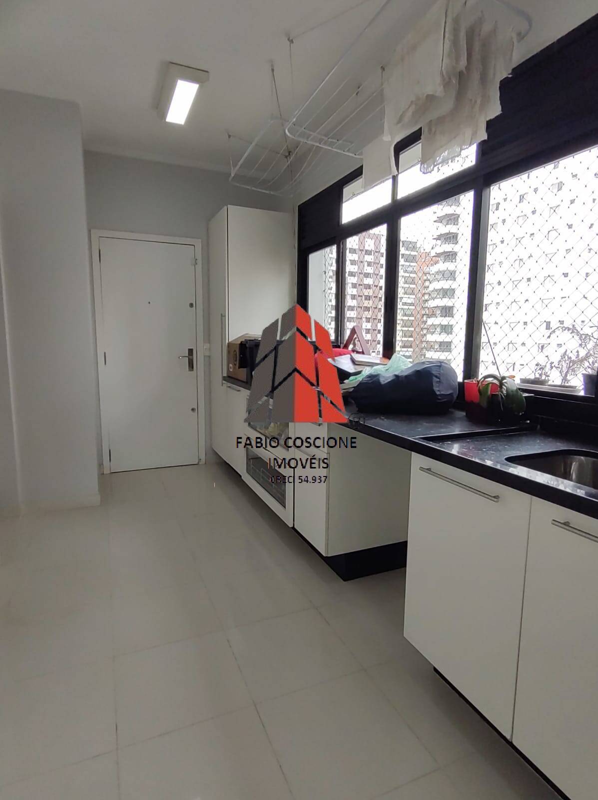 Apartamento à venda e aluguel com 3 quartos, 200m² - Foto 8