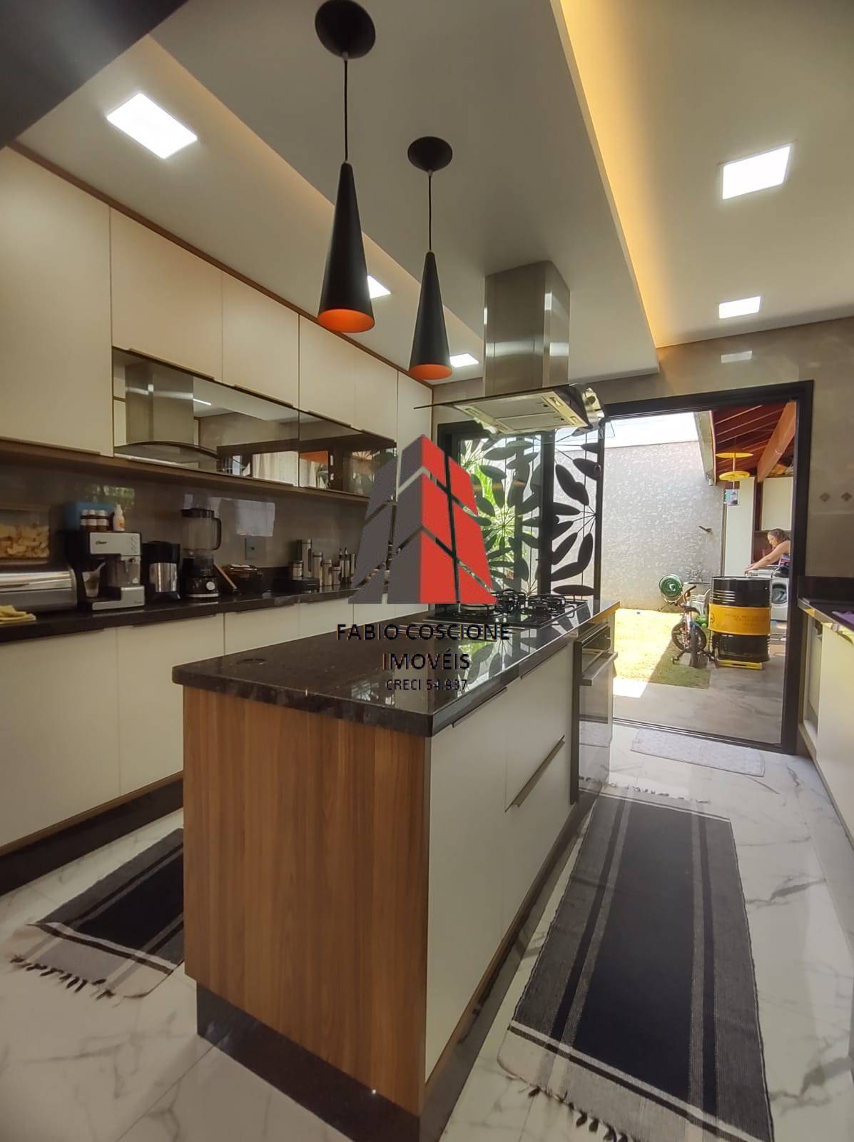 Sobrado, 3 quartos, 198 m² - Foto 2